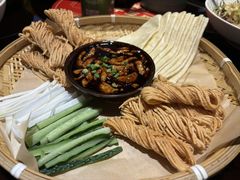 -魏铭鱼头捞饭(晋阳路店)