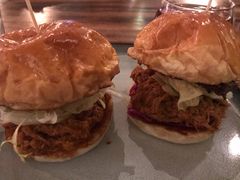 手撕猪肉汉堡-RAC BAR(安福路店)