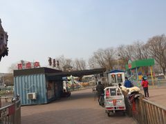 -万源龙顺度假庄园生态观光园