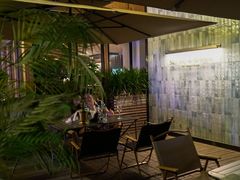 -Whisper Bar 