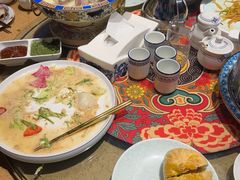 -蒙亨·手把肉·蒙古包文化主题餐厅(天恒广场店)