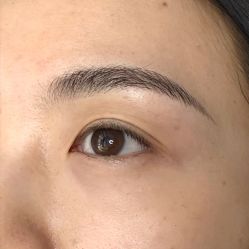 -一个差评成就的纹眉店