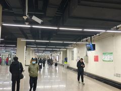 -人民广场(地铁站)