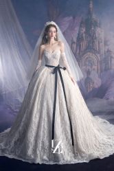 -Renee芮亦婚纱(原丽莎)