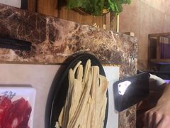 -牛鼎记潮汕牛肉火锅(阳朔店)