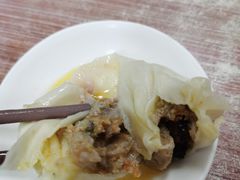 鹅肝蟹粉小笼包-曼曼汤包(建国西路店)