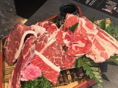 -铭牛烧肉·和牛海鲜自助(高新月牙湖店)