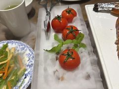 番茄脆菇沙拉-小大董·烤鸭(王府井apm店)
