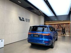 -理想汽车(世纪汇店)
