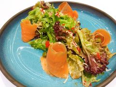三文鱼色拉-西山人家·二十年老字号农家菜(旺山店)