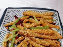 -霄汉牛三鲜湖北砂锅菜(万松园2店)