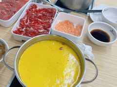 -杨老板·海鲜集市火锅·鲜切牛肉(中防万宝店)