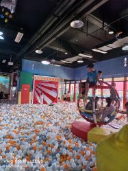 -长沙云顶星河游乐园(步步高·梅溪新天地店)