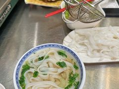 -潮界(LU·ONE凯德晶萃广场店)