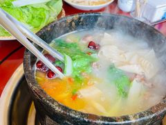-鲁朗纳麦石锅鸡庄园
