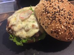 -HIGH FIVE哈福手工汉堡(桂林路店)