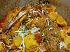 -山河屯铁锅炖(哈西站店)