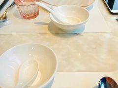 -港丽餐厅(高德置地店)