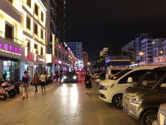 -解放路步行街                