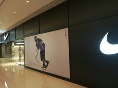 门面-耐克(恒隆广场店)