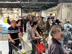 -胖东来生活广场(健康路店)