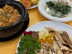 -鹏城人家海鲜酒家·23年老字号(较场尾店)