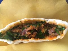 -曾笼笼牛肉饼