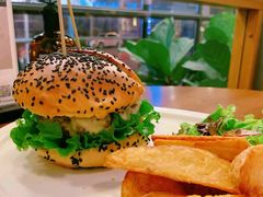 水牛城辣鸡肉堡-UPPER KITCHEN(延安路店)