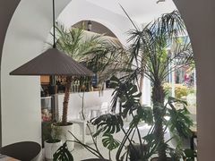 -春树下·树屋花房西餐厅(罍街AS1980店)