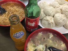 -四平包子铺
