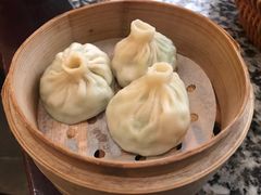 丝瓜虾仁小笼包-南京大牌档(凯德大峡谷店)