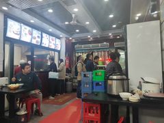 大堂-郑家包子牛肉拉面(尚勤路店)