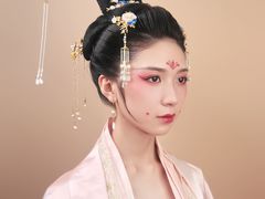 -粤港芭莎美容美发化妆学校