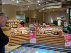 -七鲜超市(瑞虹天地太阳宫店)