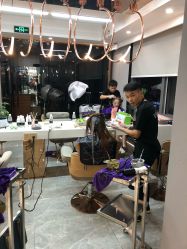 -V+SALON造型