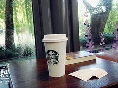 靠窗位-星巴克(西湖天地店)
