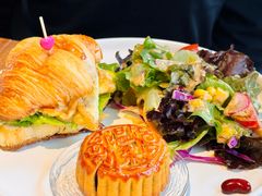 -房角石咖啡与书(吉大南校店)