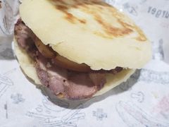 -生活本该如此北京小馆(周庄嘉园店)