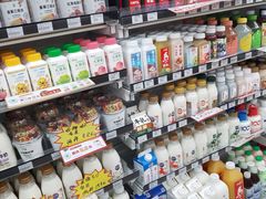 -全家便利店(愚园路六店)