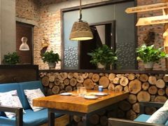 -苹果树下艺术餐厅(宋庄店)