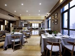 餐饮-西安大雁塔科技大学地铁站亚朵酒店