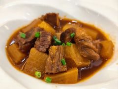 萝卜焖牛腩-东江渔村·古典园林·30年粤菜老字号(太和店)