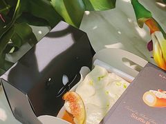 -白蘭BLANK(杭州湖滨银泰in77C区店)
