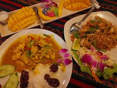 -Tikky Cafe