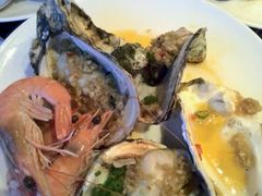 -荣誉国际酒店-云顶旋转餐厅