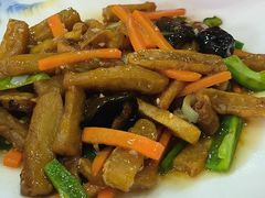 地方特色溜咯吱-清宫宴酒楼·计氏松枝包子