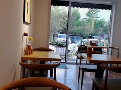 靠窗位-长颈鹿的口袋钵钵鸡(市南店)
