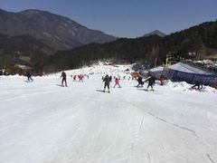 -大别山南武当滑雪场