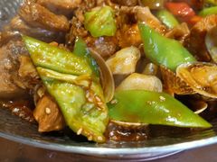地锅蛤蜊鸡-聚友斋(陶瓷琉璃馆水晶街店)