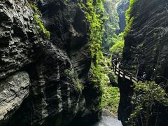 -龙水峡地缝景区